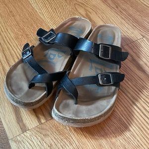 black strap sandals